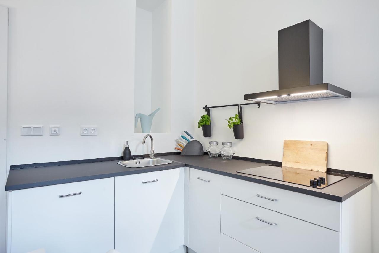 Savor Apartments Praha Bagian luar foto