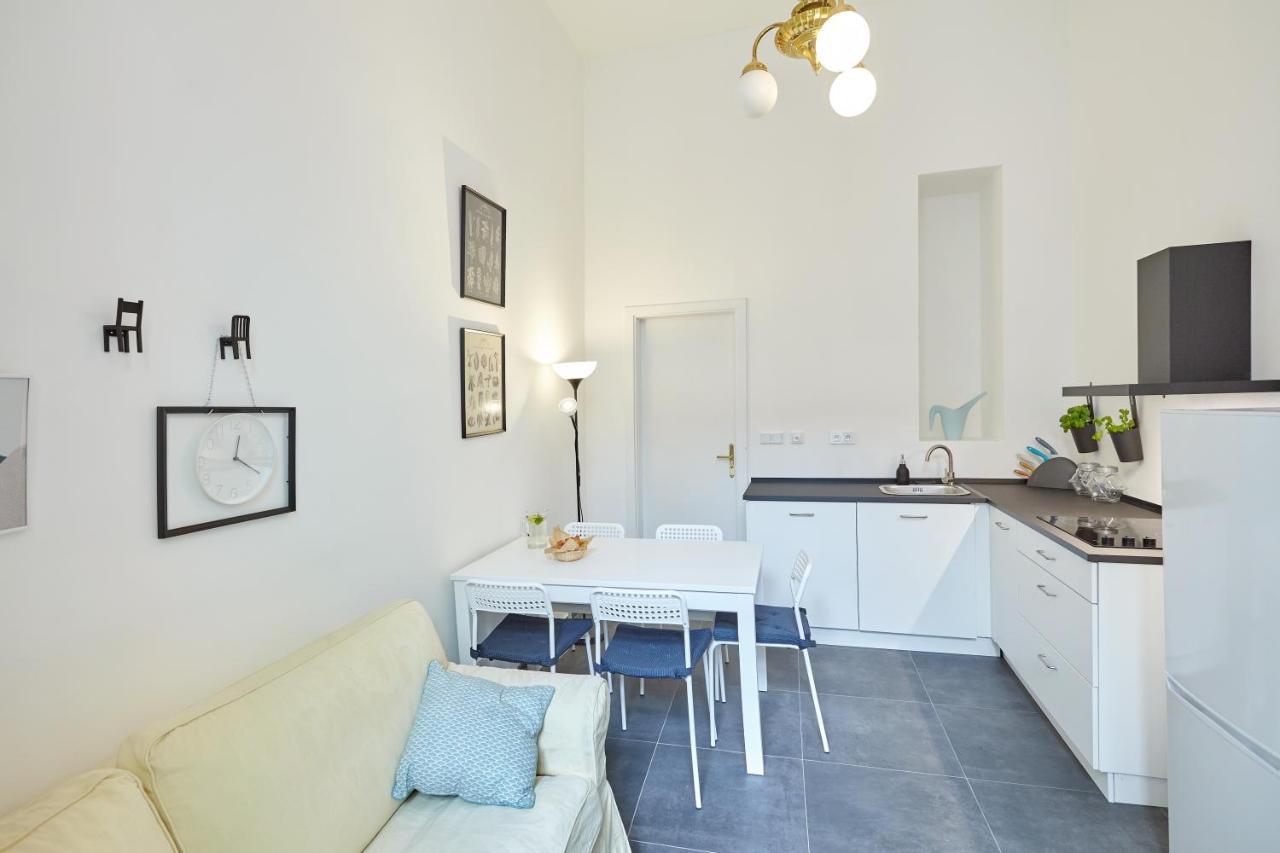 Savor Apartments Praha Bagian luar foto